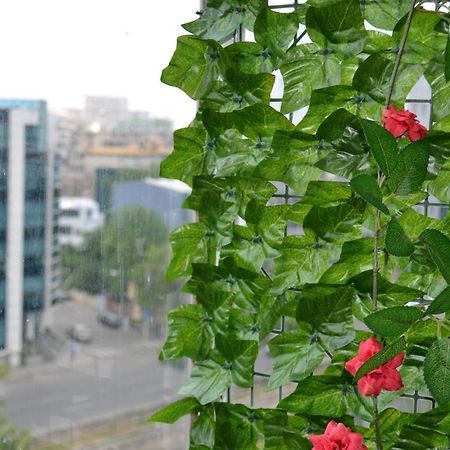 Apartamento Dreams By The River Bucarest Exterior foto