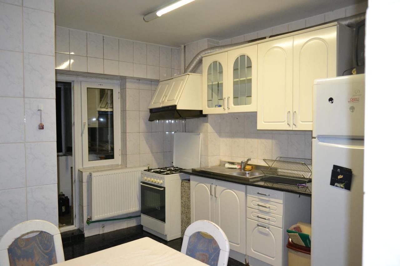 Apartamento Dreams By The River Bucarest Exterior foto