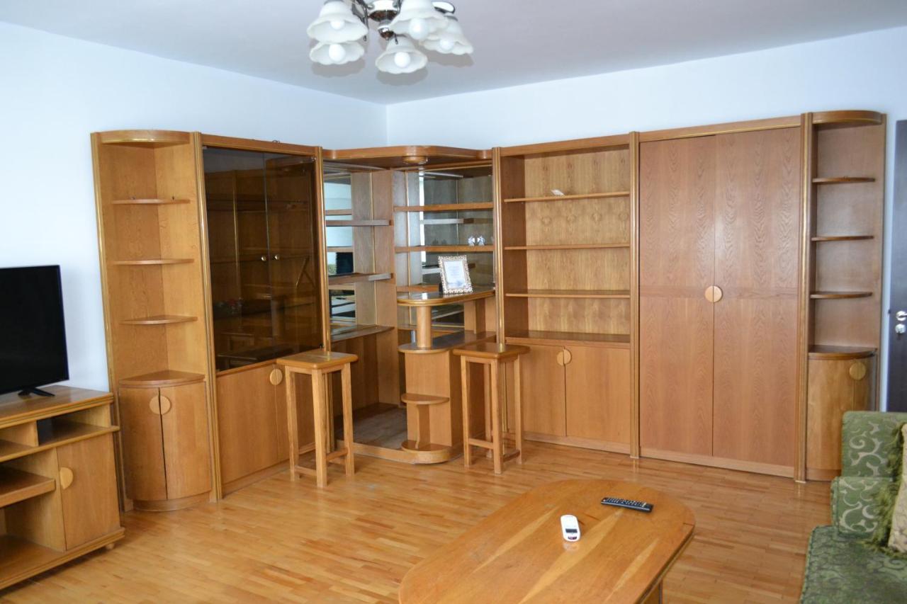 Apartamento Dreams By The River Bucarest Exterior foto