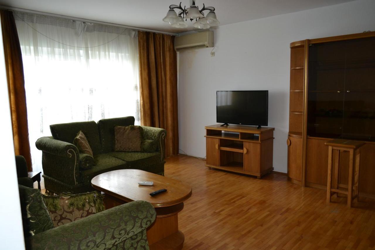 Apartamento Dreams By The River Bucarest Exterior foto